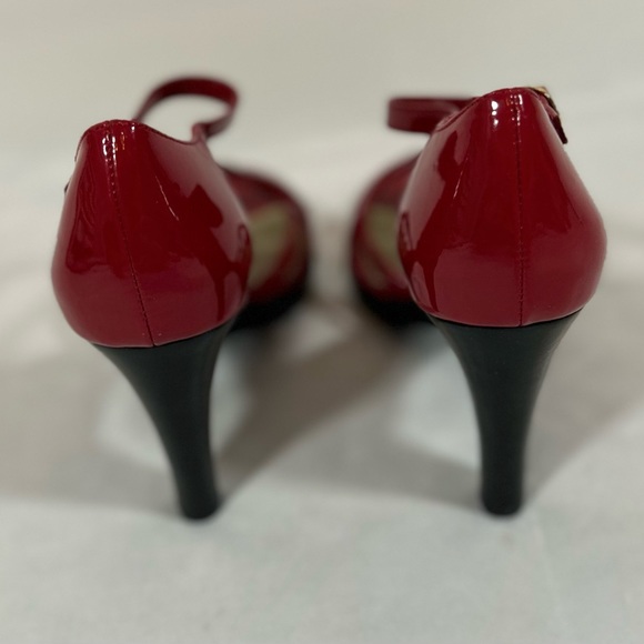 Worthington Sexy Red Heels open toe sandals with ankle strap 4 inch heel. - Picture 4 of 9